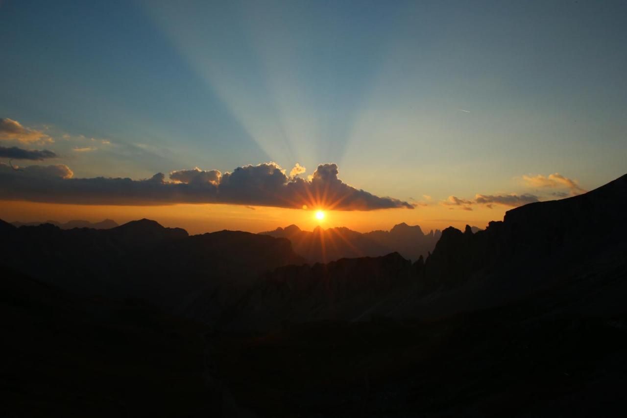 Garni Miravalle Моэна Экстерьер фото